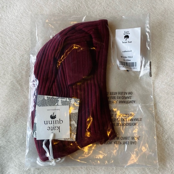 HP π NWT 12-18 Mo. Red Kate Quinn Bear Hat - Picture 2 of 3